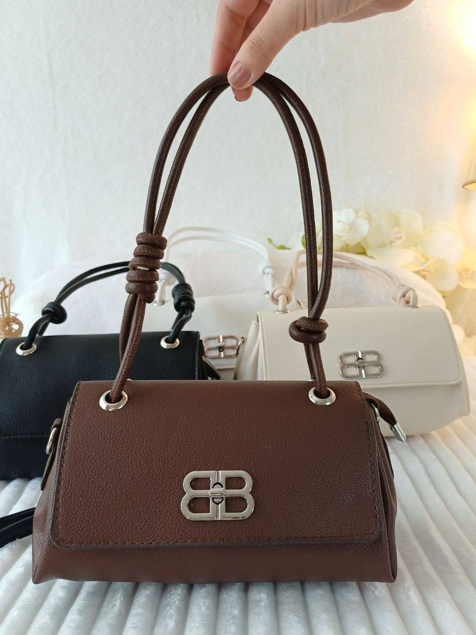 کیف Bib وی وی گالری